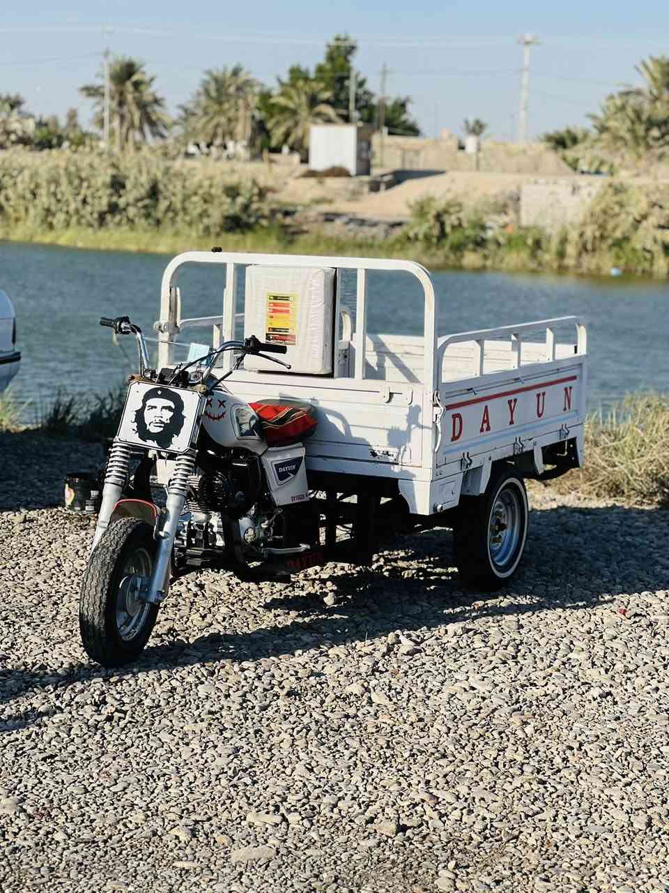 سلام عليكم ستوته للبيع مديل2020 اوراق اصولي غراض بس لبدي بي زروف شويه بل كاعيه كله جديد تواير جدد وياله ضفيره باتري كله جديد محرك ما مفتوح جديد ما ناقصه شي شراي يتصل سعر مليون وسبعميه وبيه مجال ***********بسوق شيوخ
