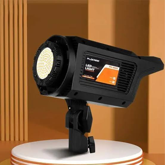 للبيع  ادوات استوديو 
1👇مايكرفون  
مايكرفون واير FANTECH LEVIOSA MAX MCX03
جديد ما مستخدم 

2👇 انارة تصوير نوع  
Godox SL100BI Bi-Colour 100w LED Light Inc Reflector
جديد ما مستخدم

3👇 انارة تصوير كروية نوع  
PLOKAMA PR-4005 LED LIGHT
جديد ما مستخدم

٤ 👇نارة ار جي بي ديكور نوع 
RGB MULTI COLOR CHANGING FLOOR LAMP
جديدة ما مستخدمة 

5👇 سوفت لايت نوع
LED Soft Ring Light
مستخدم

السعر  كلهن ب ٢٥٠ الف
للتواصل ***********
للعلم سعرهن اكثر من هذه بهواي
