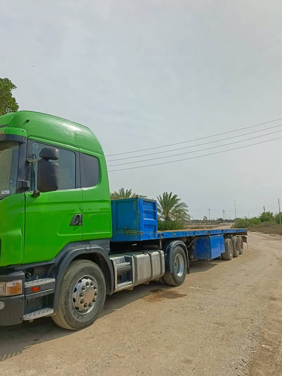 سلام عليكم سكانيا سنويه 31 تحويل مكفوله محرك وكير دواخل وكلشي عربانه 3 مزوج شرط تحويل مع بليته ربط عربانه مديله، 2005 سعر205 الاتصال. *********** 
اجكسن 420 كير عادي، 3/3
