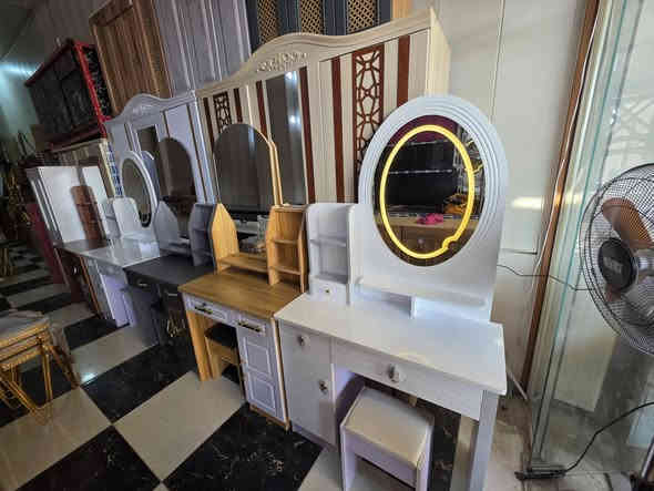 سلام عليكم 
من معرض عمار الشماطي للاجهزه الكهربائيه والأثاث المنزالي 
ميز مرايه تركي اصلي 
الوان وأشكال مختلفه

كنتور ٣باب نوعيه تركي 
الوان وأشكال مختلفه

جزامه نوعيه تركي 
الوان واشكال مختلفه

للاستفسار اكثر مراسله صفحه 💌 واتساب***********
