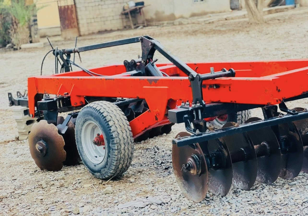 السلام عليكم مكلف بالنشر ناردي للبيع نوعيه البير التركي حجم 18موديل2019مشتقل قليل جديدالسعر30ورقه وبي مجال الاستفسار عل الرقم***********
