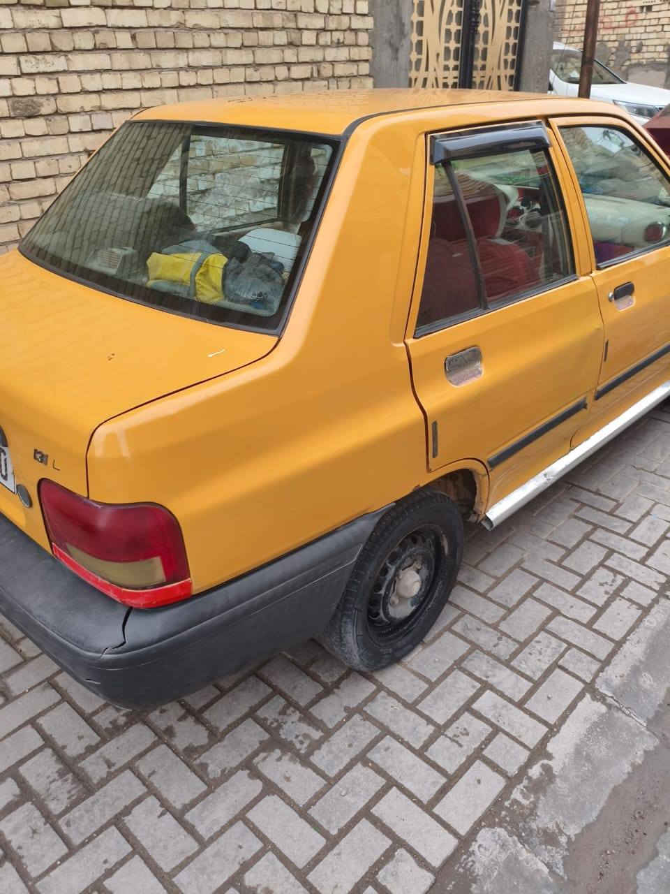 سلام عليكم سايبه موديل 2017
سياره بيه ضربه بل جاملغ مثل ما موضح بل صوره او بدل بيه بنيد او بيه باب مصبوغ او بيه خياسات  خفيفه او معمر بيه شاصي واحد او بيه بدايت تبخير خفيف تبريد شغال 
كهربائيات كله شغاله 
سعر 38 او بيه مجال مصفره هيه او غرامات  عنوان بغداد شعله 
رقم ***********
