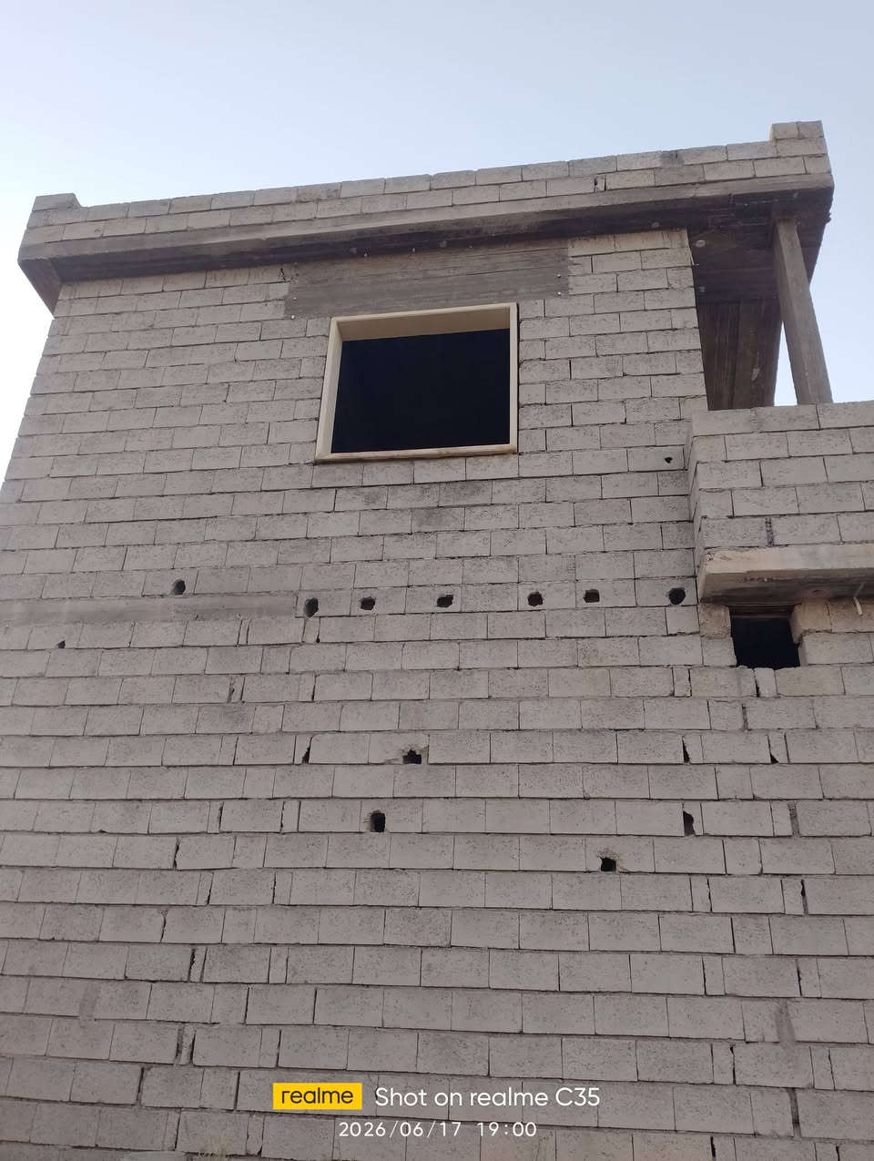 يوجد كادر حجر حلان مرمر كرسته عمل  بسعر مناسب    مرمر جاهزين  شعل شرط هندسه  من يرغب بل عمل يتصل عل خط و الخاص مفتوح ***********
