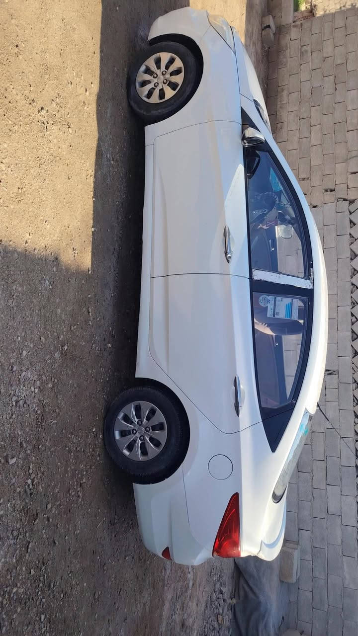 سلام عليكم كسنت قير سونار مكفوله مديل2014 رقمه واسط بسمي رقم نكليزي مكاني كوت  سعر 105 ***********
