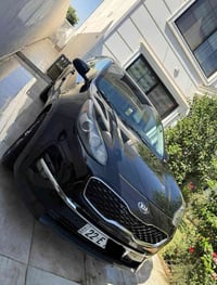 كيا سبورتج موديل 2021 حادثها بنيد فقط ماشيه ٦٤ مابيها اي نقص بيع مستعج...