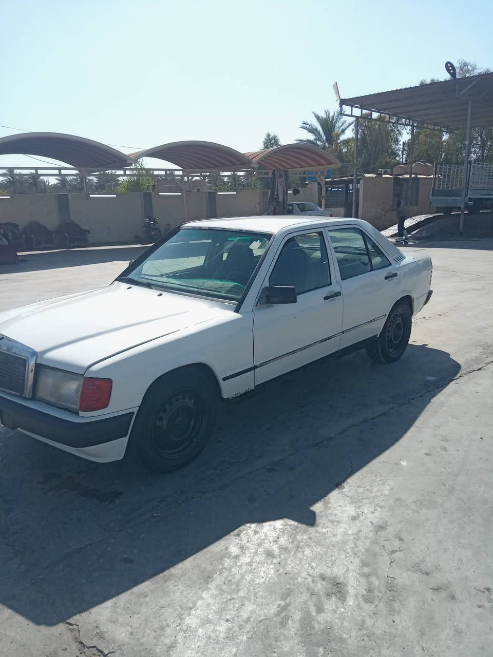 مارسيدس موديل 92 طيارين 120رقم ديالى سنويه ساقطه شرط التحويل السعر 40وبيهال مجال بسيط *********** ديالى شهربان
