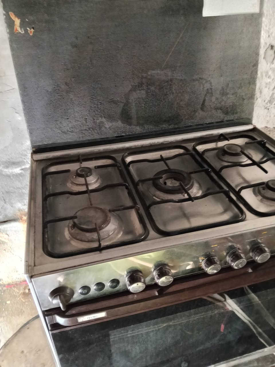 طباخه للبيع نوعيه تكنو5عيون شغال فرن شغال شرط نار ولفحص نظافه فول بس طباخ متروك يرادله تنتضيف سعر180بي مجال للطيبين


**إذا كنت صاحب هذا الإعلان وتريد حذفه لأي سبب، رجاءا أرسل رسالة إلى الدعم الفني**