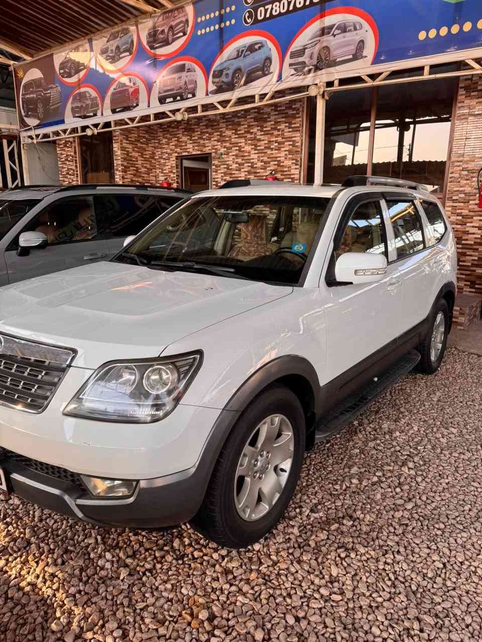 سلام عليكم موهافي موديل 15
خليجي سياره فول مواصفات
7 واكب تبريد 3 قطع
فتحه 
كراسي كهربائية 
تحكمات مقود 
ماشيه 117 كيلو 
مكانه بالحله كفاله من صبغ
بيه بارد بسيط بمكانات مابينه
محرك فقط مبدل رواجز 
سعره 165 وبيه مجال لشراي
واتساب ***********
اتصال***********
