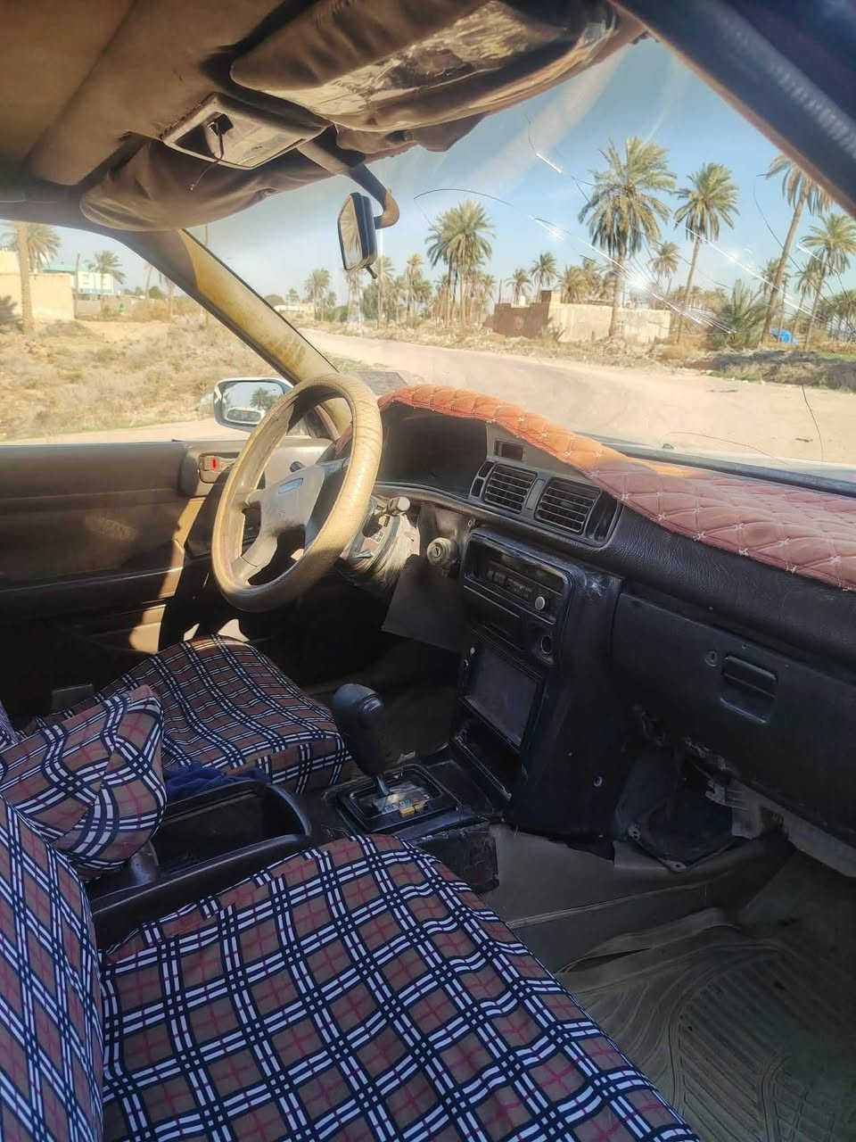 سلام عليكم سياره شيزر عضم موديل 91رقم نجف مكينه أو كير حداديه تخم تاير جديد سعر/33/ بيه مجال بيع مروس***********3
