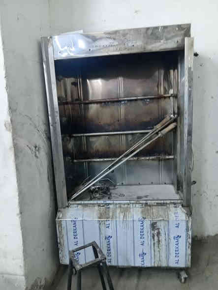 اغراض مطعم للبيع العنوان بغداد العلاوي شارع 6 الاستفسار اتصال او واتساب ***********
