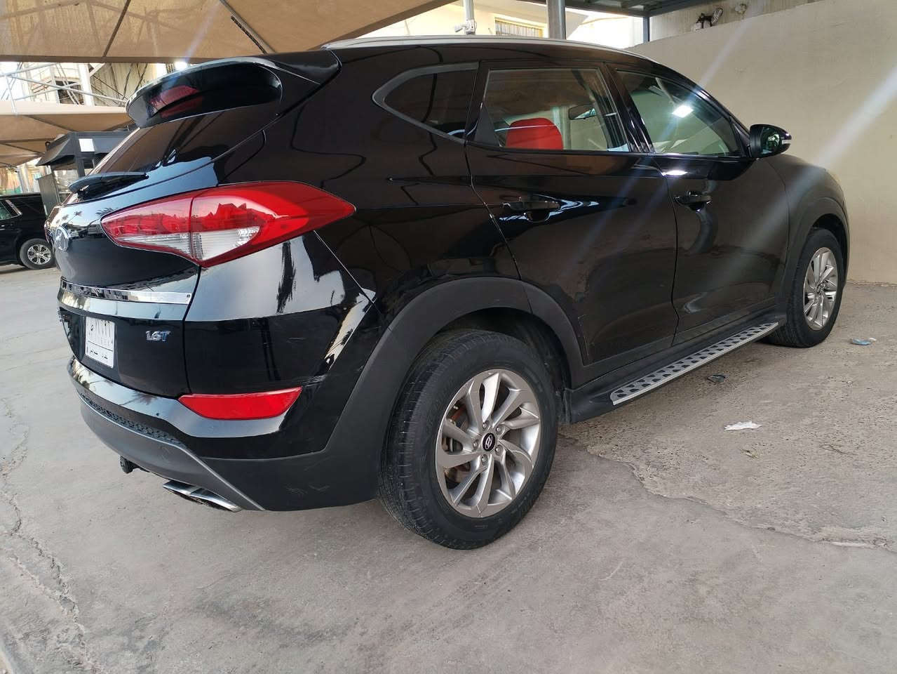 سلام عليكم توسان 2016 داخله كلين بدون حادث بيها فقط جاملغ كلير الامامي الايسر بدون ايرباك بدون دواخل ماشيه 109 mi مكينه 1600 تيربو سعر 141 وبيها مجال بسيط مكاني بغداد الكرخ رقمي ***********
