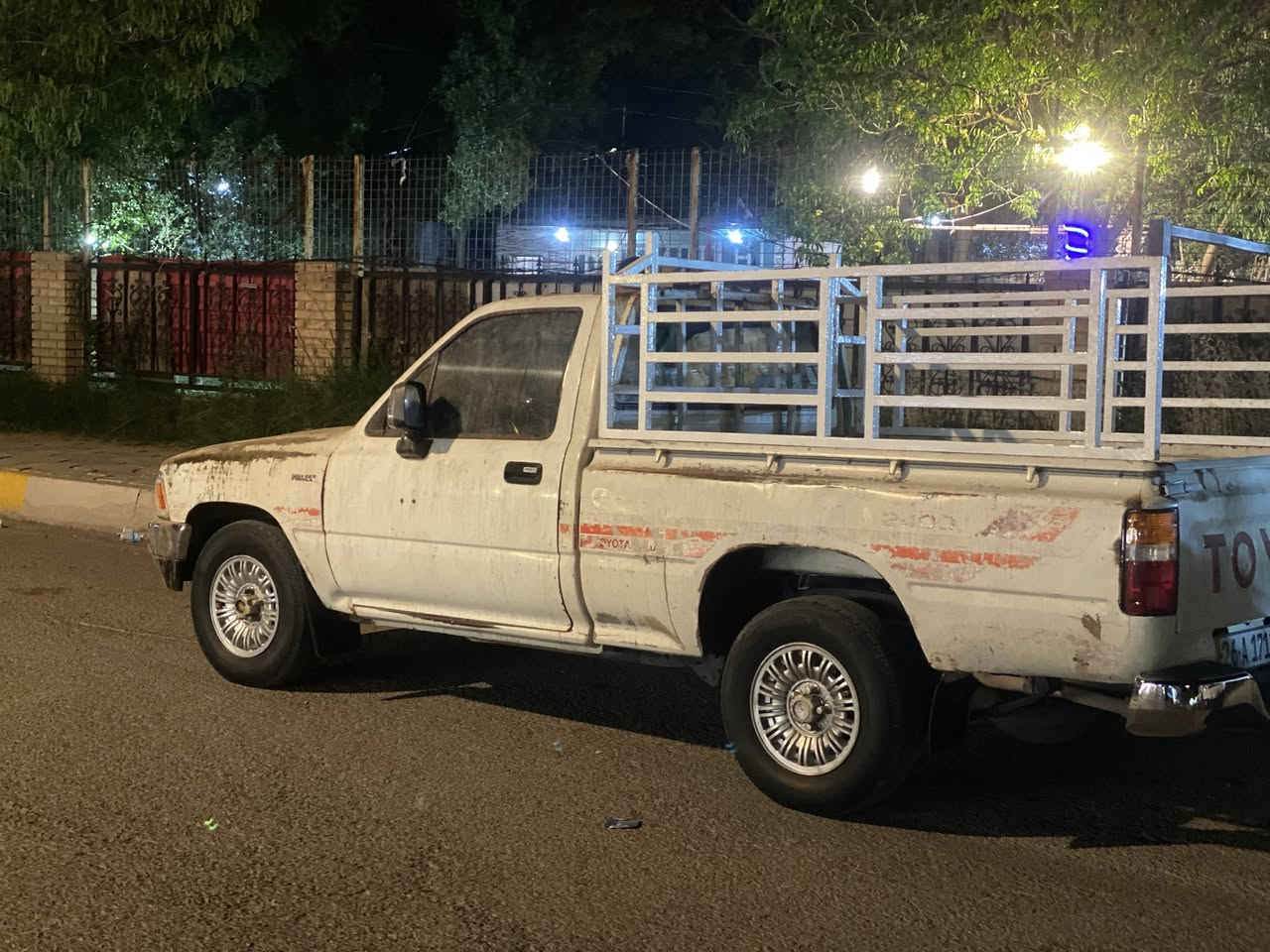 للبيع أو مراوس كيا حمل بيكم تك موديل 1990 خليجي سياره حلوه جاهزه بدون نواقص كير ومكينه مكفول رقم صلاح الدين دولي سنويه تحويل ثاني سياره مجبزه على آخر شي نكره سلف تبريد شغال كامله الاستفسار الاتصال على الرقم أو مرسله الصفحه *********** 
العنوان ديالى المقداديه
