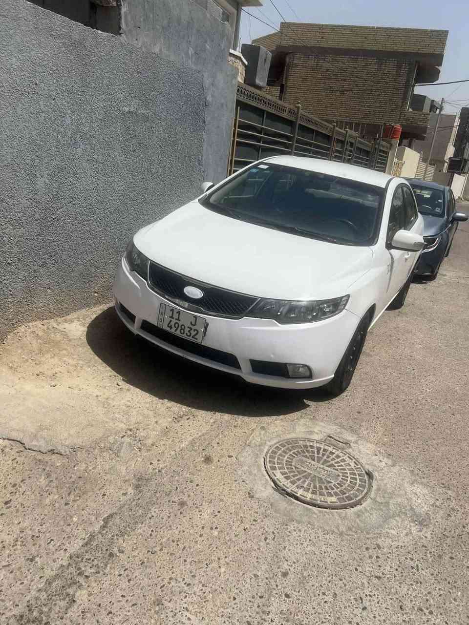 سلامو عليكم سياره كيه سيراتو موديل 10خليجي بيهه باب مبدل نفس الون وبيهه شويه بارد ومحولبه من فوك بس قليل الباقي كله مكفول تخم تير جديد السعر 100وبيهه مجال قليل مكان سياره بغداد بسمايه ***********
