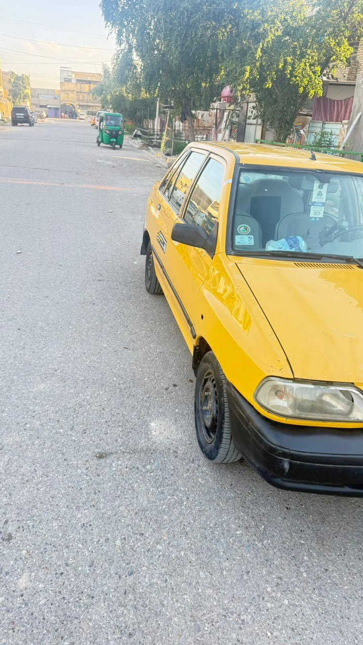 السلام عليكم سايبه للبيع موديل 11 نفخ سياره جاهزه حلوه بيهه فقط ضربه بصف البكلايت الخليفي والباقي كفاله شواصي كفاله رقم انلگليزي مصفره هيئه وغرامات تبريد شغال بس منقص غاز سياره كامله للستفسار اتصال *********** ما ارد عل خاص السعر 30 وبيها مجال
