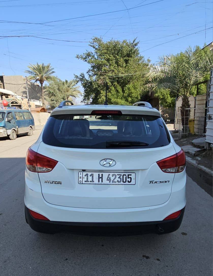 السلام عليكم توسان 2013 مكفوله كفاله عامه من الصبغ والتبديل والبارد فول واحد على واحد فتحه رقم بغداد سياره حلوه و جديده سعر السياره 145 وبيها مجال شي قليل رقم التليفون *********** وبي واتساب عنوان بغداد
