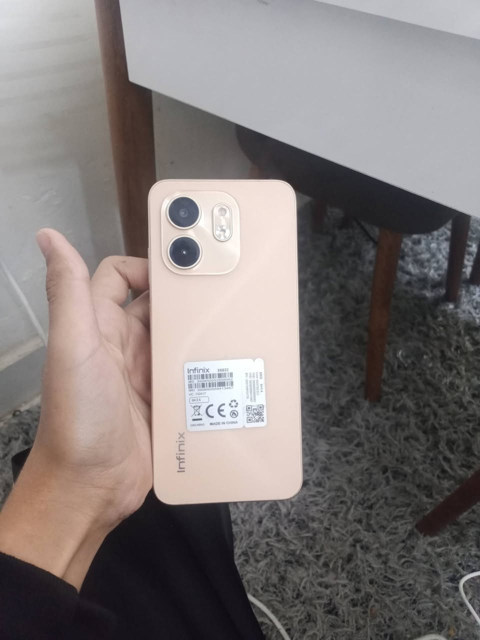 سلام عليكم موبايلات للبيع مستعملات نضافه 80% سعر واحد 70 الف  رقم ***********
