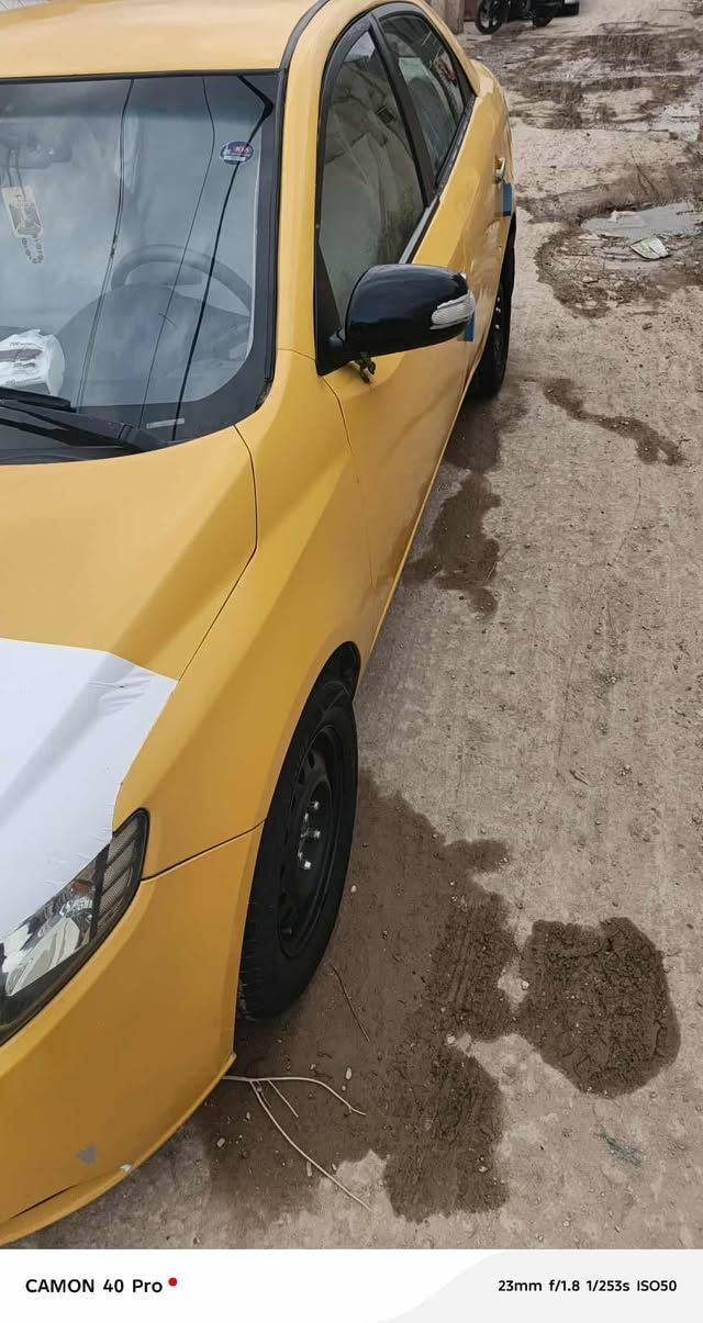 كيا فورتي موديل 2010جاهزه من كلشي للبيع مكان السياره الحله الحمزه الغربي سعر 73وبيها مجال حك الجيه للتواصل ***********
