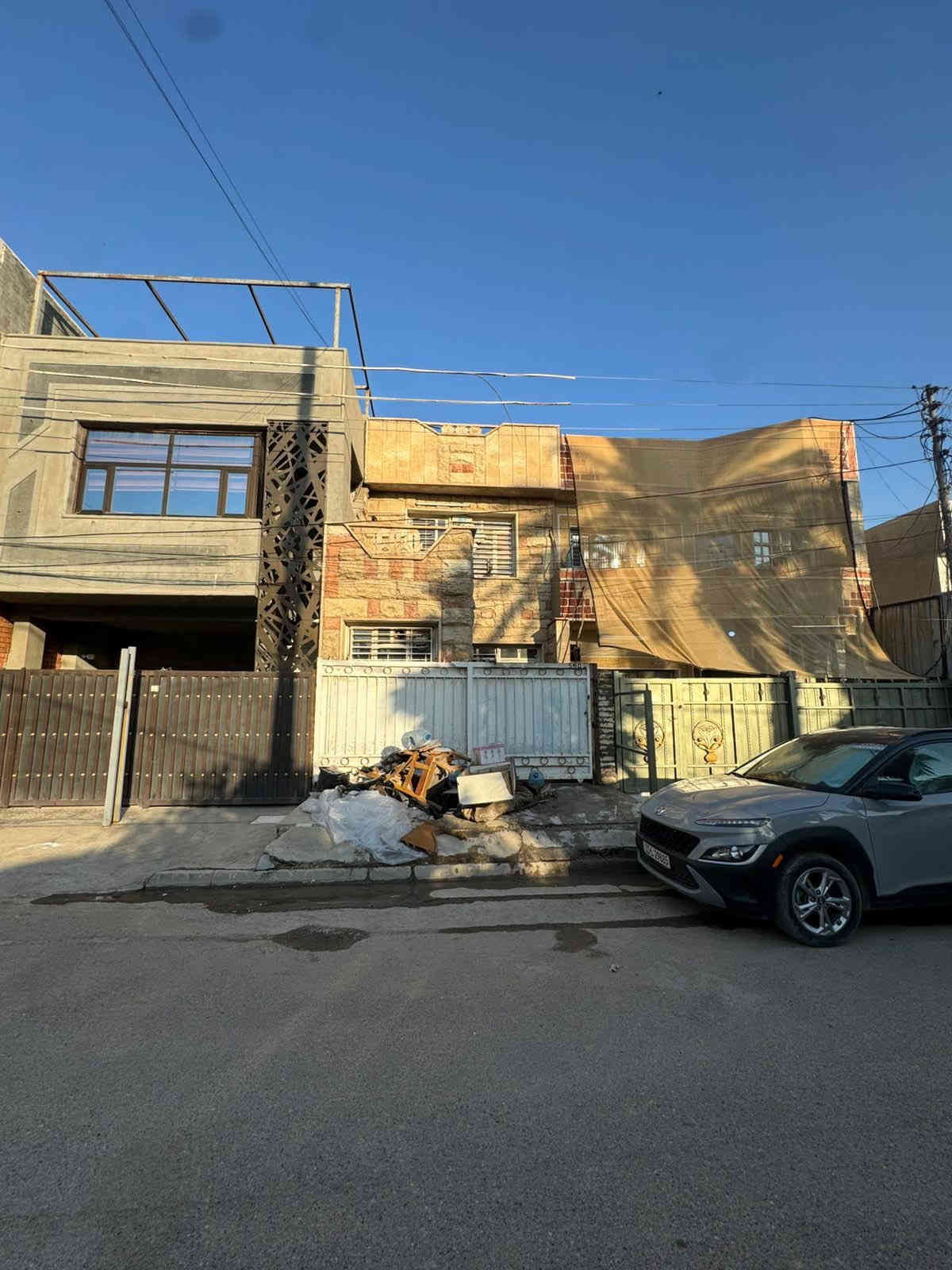 للأيجار__في__السيدية
دار سكني للمساحة 80م

يحتوي ع ثلاث غرف نوم وصالة ومطبخ وخدمات

السعر 800 الف قفل

الموقع مربع جواد الرومي

للاستفسار:***********

مكتب الفهد الهندسي للأستثمار العقاري
