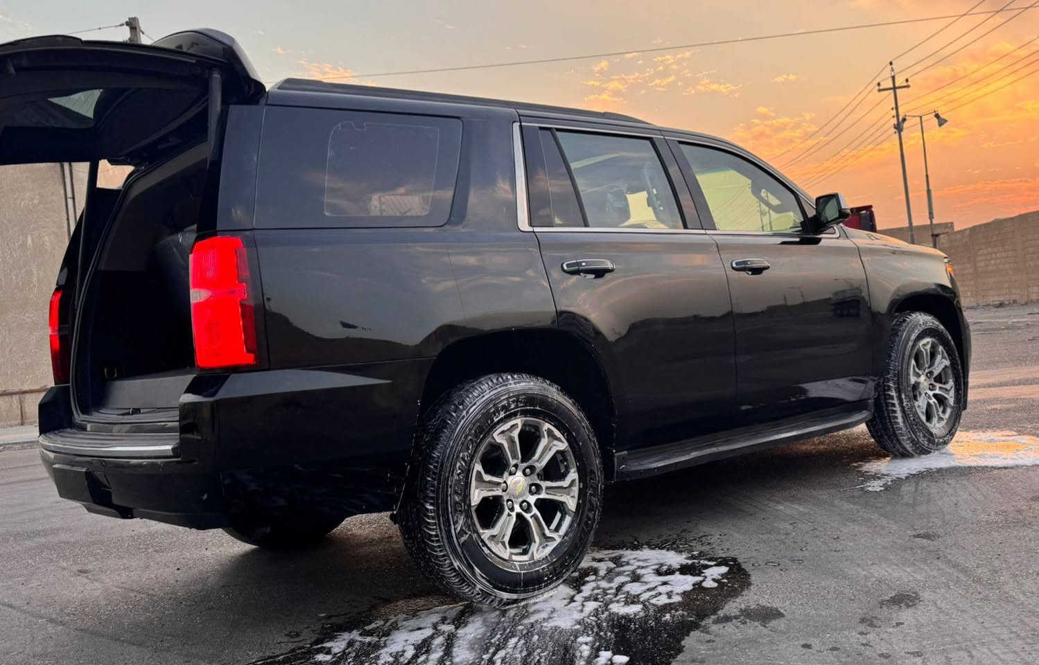 تاهو ادوات ٢٠ فول  لل اخير  ام زوعه  موصفات كفاله  من الكص ول فتح شاصي  ول انتربول كله مكفوله منهاا
بيع او امراوس   ابصولي  ***********
