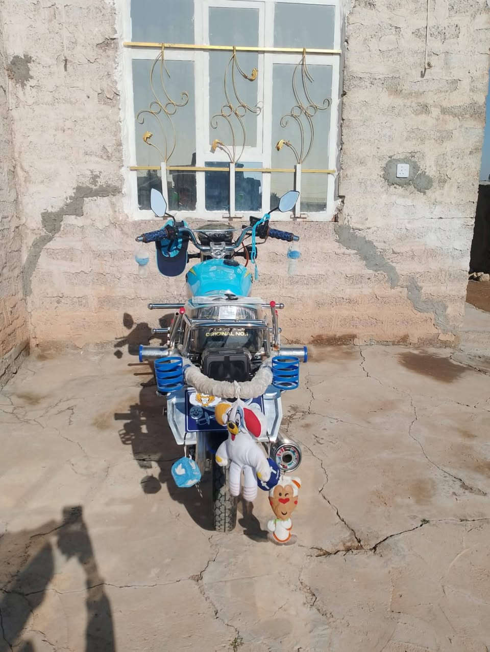 السلام عليكم موطور سونك باب اول وزن ثقيل موديل 2025 زيرو ماشي قليل منفيس الاصلي دبل سويج وكرتات تشغيل موطور جديد الشراي يتصل ***********
متواجد علخاص 
كلشي شرط
