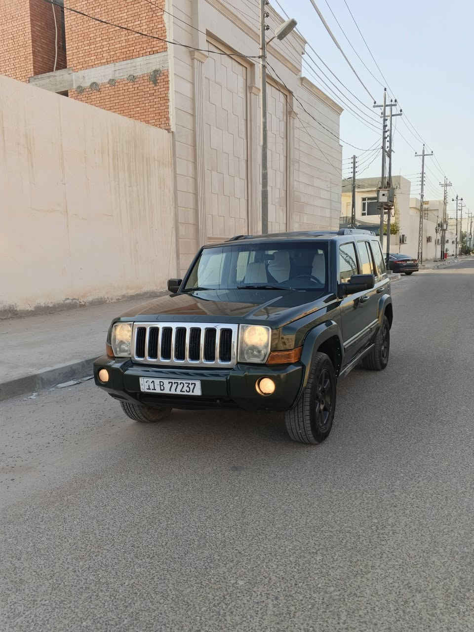 سياره جيب كوماندر مديل 2007 وارد امريكي حادثه جاملغ وبنيد مبدلات بدون دواخل سياره مصبوغه عام للجماليه مكفوله من الضربه القويه والكلبه والكص والخياس والعيب الشرعي مكينه وكير مكفولات 
مواصفاتها 
كشنات كهربائي 
ويل كب 
3فتحات بلقماره 
تبريد 3قطع 
7راكب
مكينه 6سلندر 3700
كير اتوماتيك+عادي رياضي 
حداديه 80%
ماشيه 240KM
سياره جاهزه رقم بغداد انكليزي سنويه ل30مشروع وطني تحويل ثاني يوم سعره 68 مكانه ذي قار المركز 
***********
