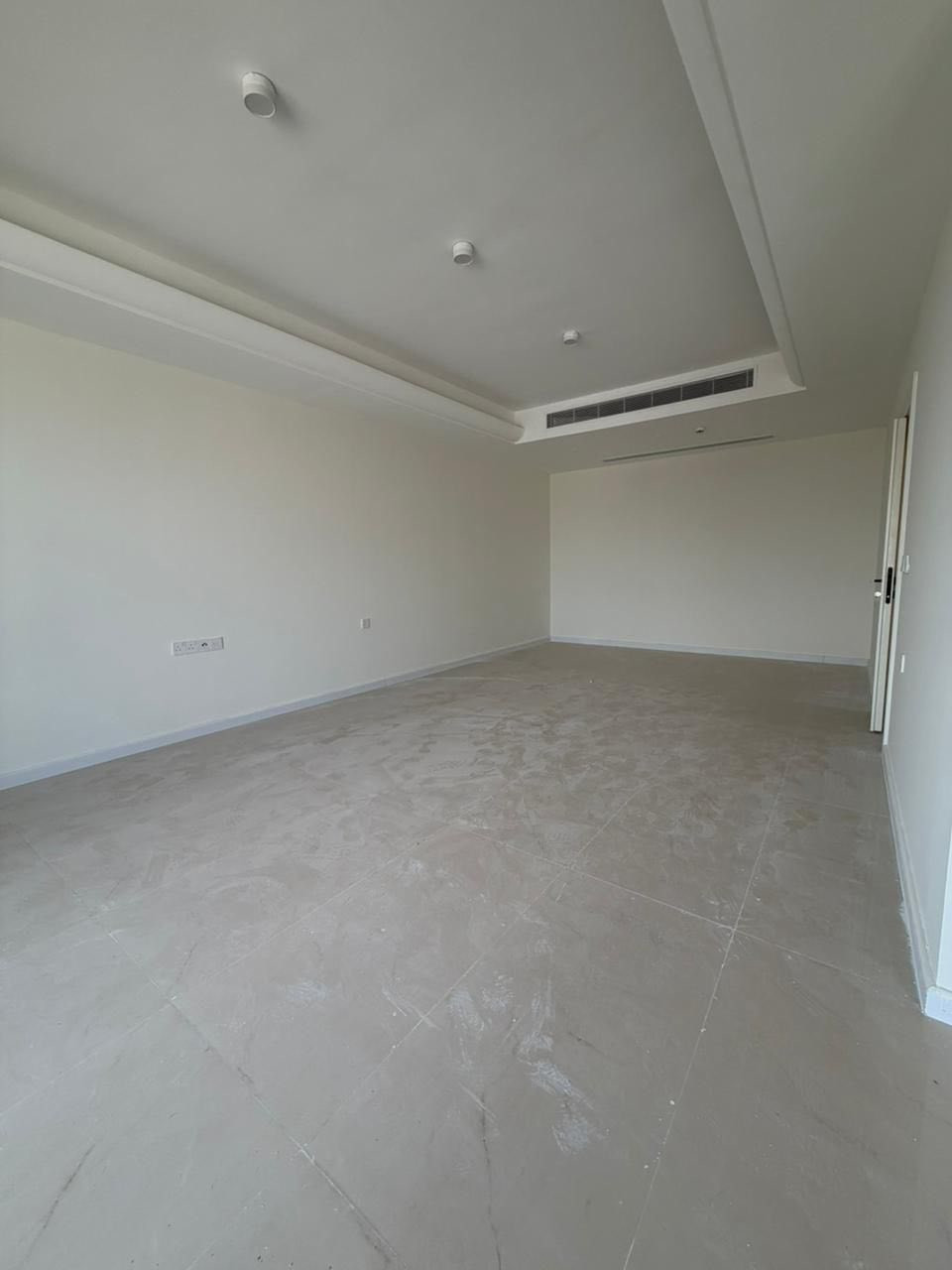 📍 العنوان: مجمع مارينا السكني
📐 المساحة: 145 م²
🏢 البناية: C4
🛏 عدد الغرف: 2
🚿 الحمّامات: 3
🛋 صالة + غرفة غسيل
🌅 الإطلالة: خارجية مباشرة على نهر دجلة

💰 السعر الكلّي: 275 (قابل للتفاوض)

📞 للاستفسار: ***********
