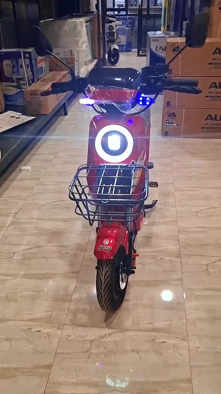 🚴‍♂️ أحدث الدراجات متوفرة الآن داخل المجمع

مختلف الأحجام والأنواع بأسعار مميزة 🔥

📍 حديثة – الشارع الرابط بين النافورة وجسر الحويجة الحديد

📞 ***********
📞 ***********
