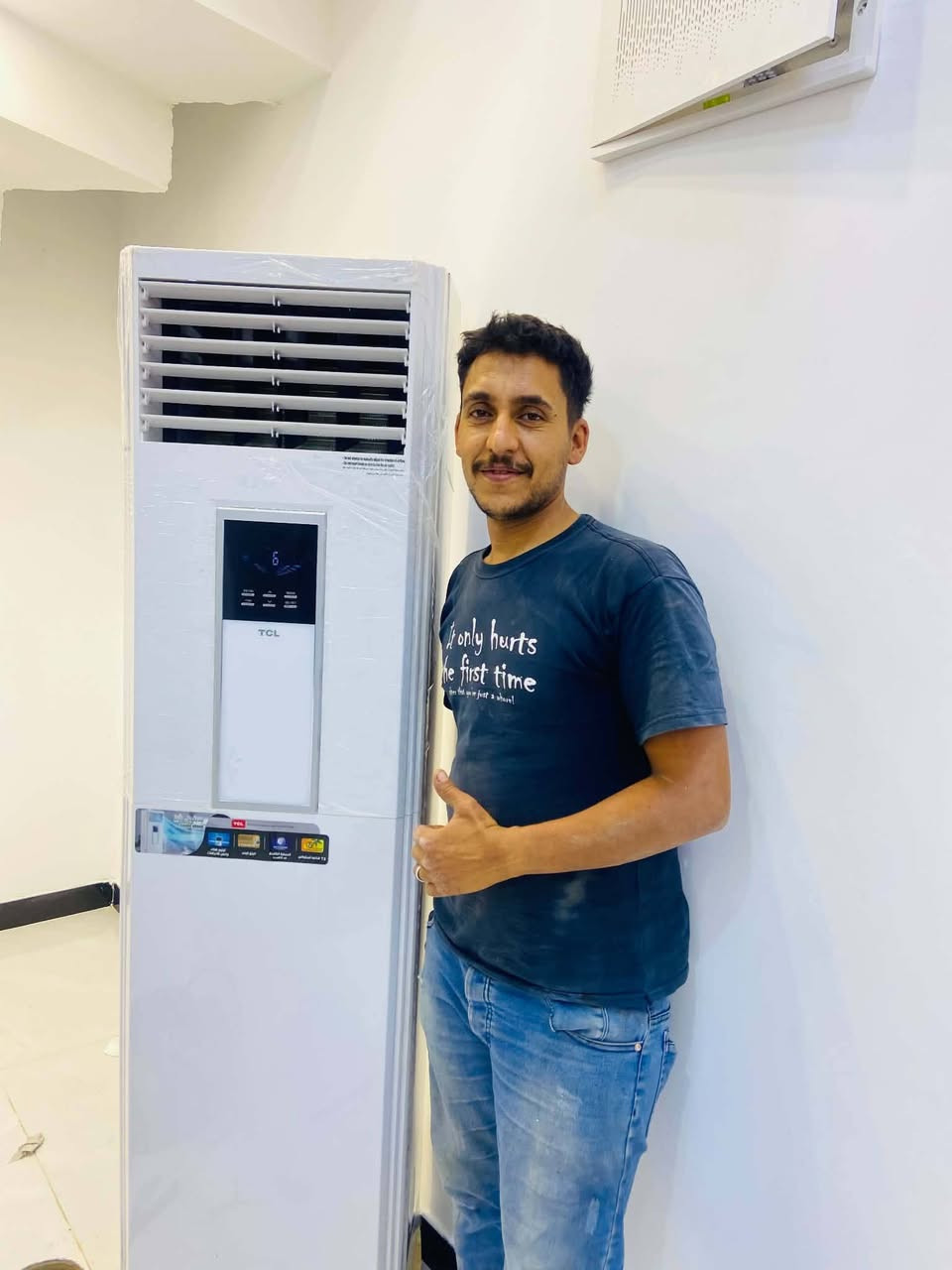 نصب كافه تبريد وصيانه عامه مع فاكيوم    علي العزاوي التبريد 
  
نعمل مد بايبات طابق ثاني.                      شحن غاز ٤١٠ و ٢٢ مع  
                                                             ضمان وفاكيوم 
 @الجميع           ***********

