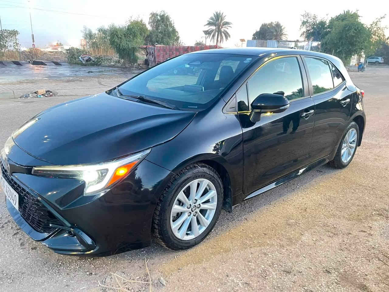 كورلا SE  اسود 
موديل 23 
وارد امريكي 
حادثهة بسيط كلش بس جاملغ ايسر 
ونفسه معدلي  
وبأسمي .. 
السعر ..130 وبيهة مجال 
***********
