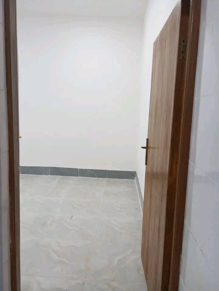 بيت للايجار مساحه 100 بيت نظيف وجديد 

بيت كامل وجاهز قرب حلويات ابو حمزية نهاية الحبوبي

بي 2 غرف نوم و 2 صحيات واستقبال وصاله 

مراسلة مهندس أنس الجنابي 
*********** 
واتساب فقط
