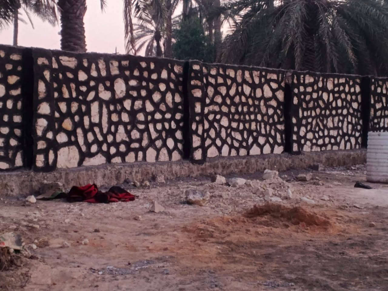 السلام عليكم ابو عمار البناء الحجر داخل النجف وكافه محافظات العراق الاستفسار رقم***********
