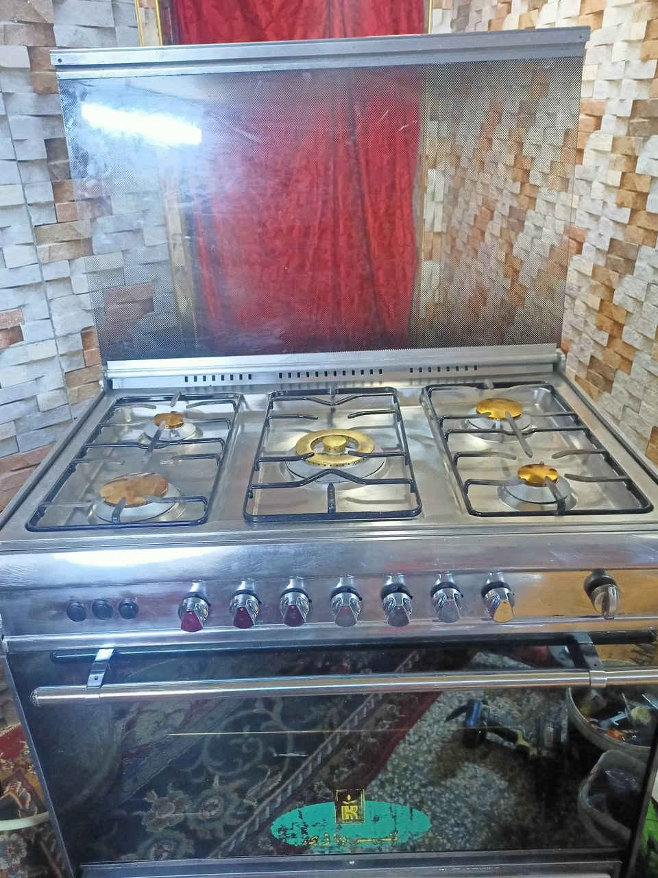 طباخ يونفرسال المصري الباب الأول الفرن فوق وجوه يشتغل سوه مع طباخ أربع عيون مصري باب اول للاستفسار ***********
