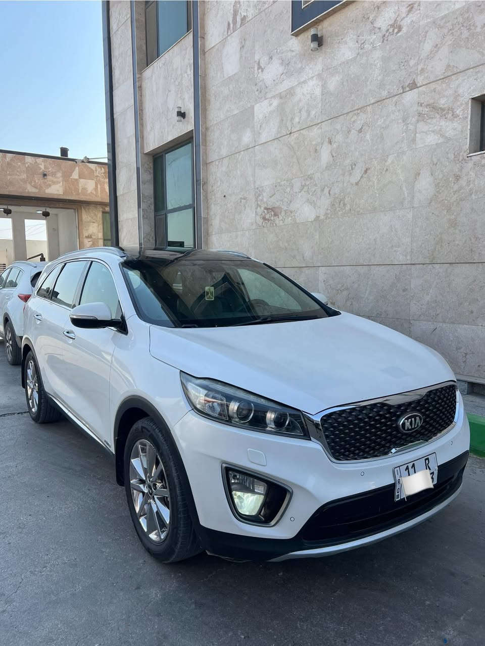 السلام عليكم
سورنتو 2015 خليجي

رقم بغداد بسمي 

فول للخير 1/1

جيتيلان 

بيه رش بابين اثر شخط بدون فتح وبارد بلادي 

ماشيه 138الف حقيقي

مكينه 6 ،3500 بلاديه 

السعر 193 وبيه مجال 

الاستفسار (***********)
