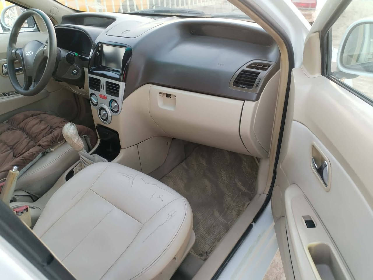 سلام عليكم فلاوين 2013 كفاله ماعده دواير مصلحه بس ولباقي مكفول مكينه كير حداديه تخم تاير تتفأه تبريد سنويه مصاقطه سياره جاهزه ع اخر حبايه مالكهاا يمي للستفسار اتصل او تدلل ‏‪‪0788 295 6893‬‬‏
