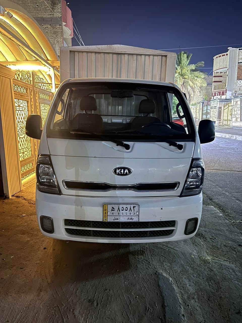 للبيع كيا حمل محرك 2700
موديل 2021
سيارة نظيفة وكله بلادي ماشيه 123 الف
تبريد جديد لوك مكينه نشيطه فول
مع بوكس حديد تصنيع يدوي شغل درجة اولى 
مع ٣ فتحات سلايد ٢ جواب وواحد خلفي بالبوكس
داخل سيارة جديده كلش متواجد واتساب او اتصال
***********
