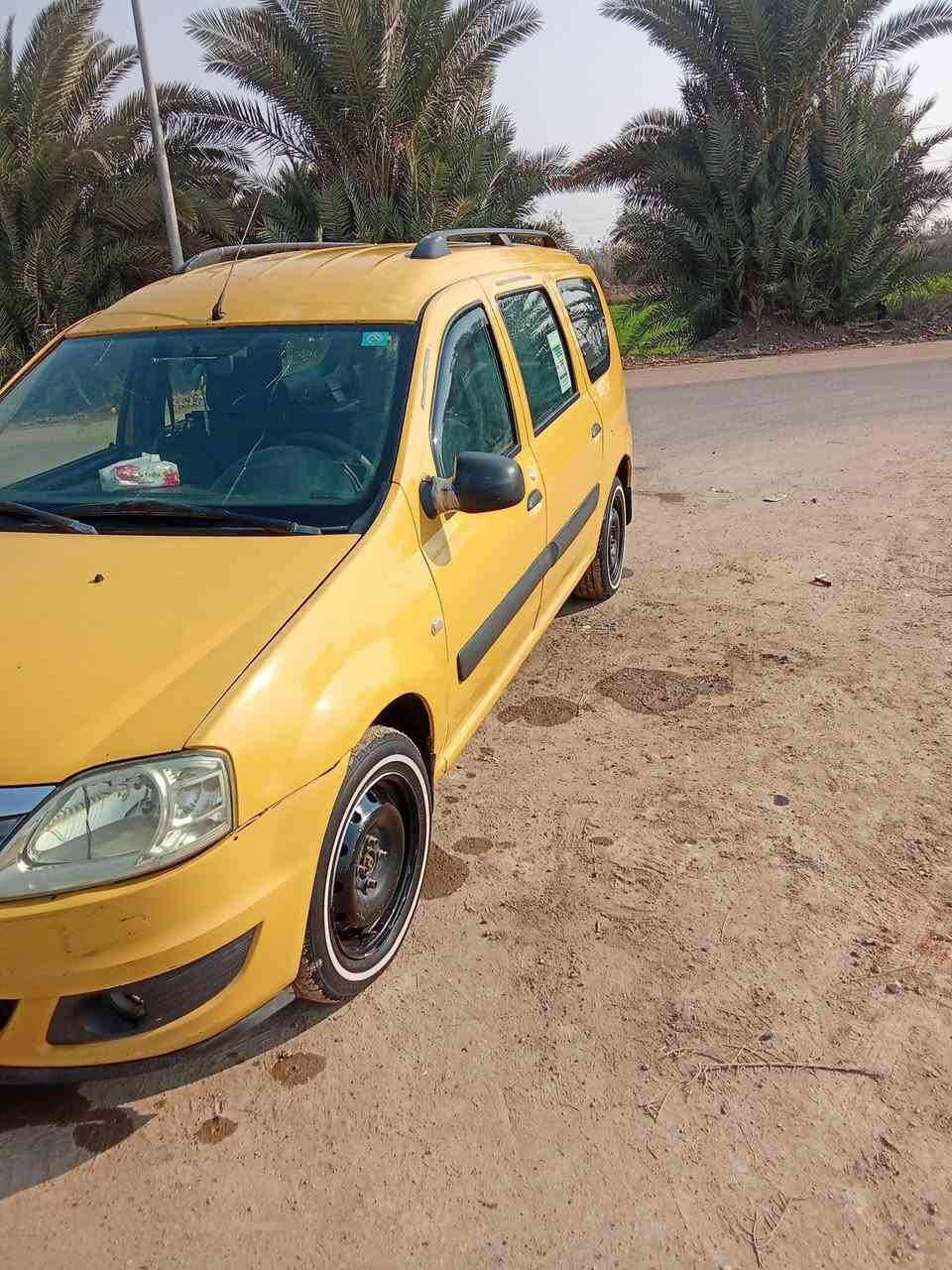 السلام عليكم للبيع رينو 7 راكب موديل 11 سنوات ال 29مكينه وقير وحداديه جديده السعر 50 وبيها مجال بسيط العنوان ديوانيه غماس ام شواريف ***********
