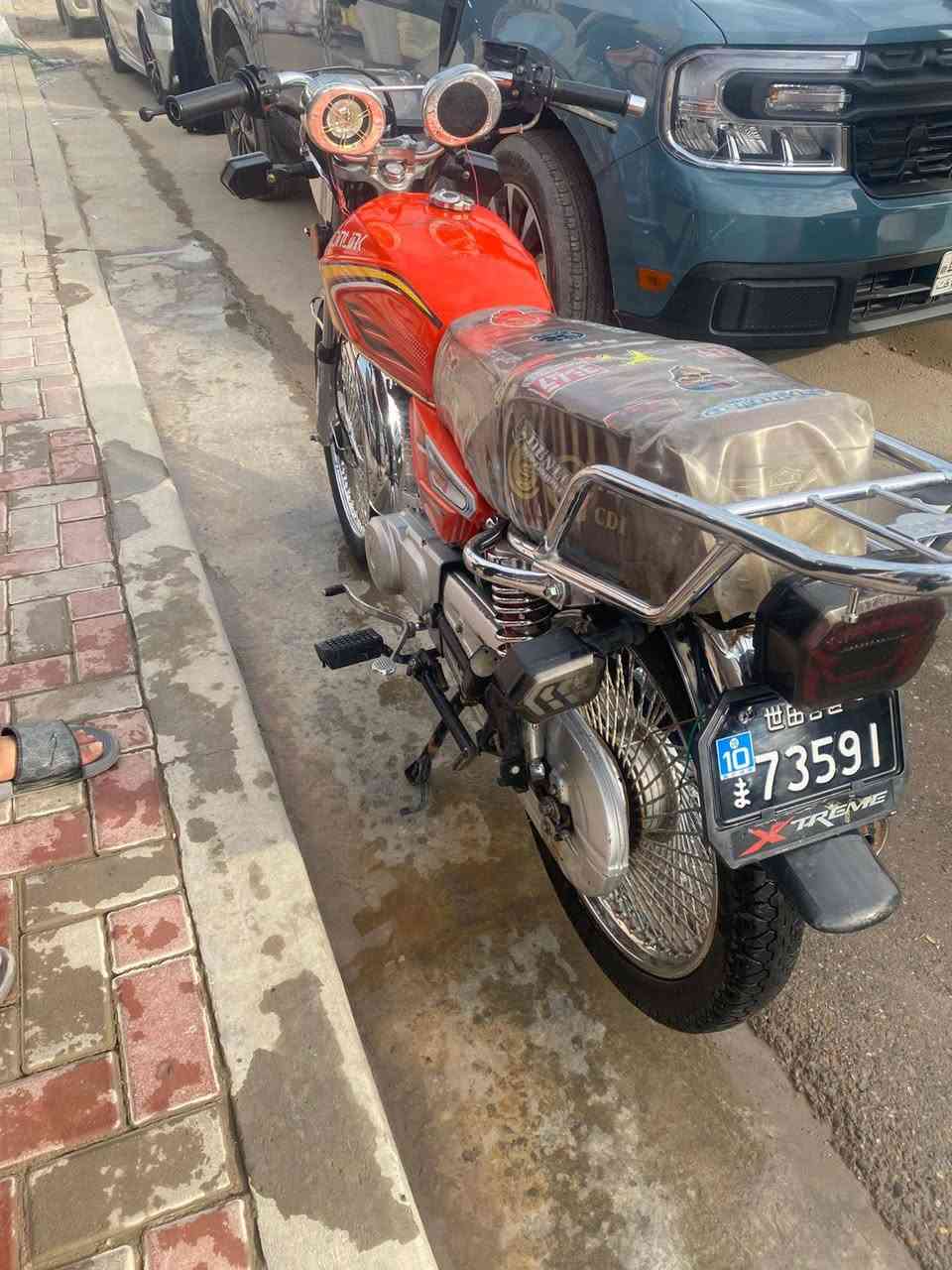 السلام عليكم
دراجه تايكر 2025

مكفوله كفاله عامه 

ماعيزه برغي الدراجه كلش نضيفه 
السعر 700
وبيه مجال الرقم ***********
او راسل الصفحه
