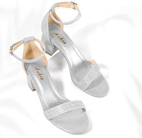 السلام عليكم من رخصه صاحب الحساب.احذيه نسائيه للبيع وسلبر.سعر القطعه ٨ الف  ماركات  للحجز والاستفسار مراسله الصفحه او مراسله ع واتساب  ***********
