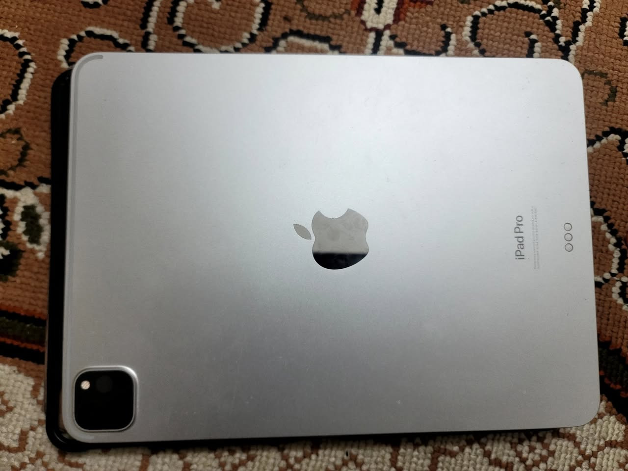 ايباد 11 برو موديل 23 معالج m2
ذاكره 128 نضيف كلش 98% ب٧٢٥ نهايته كامل ملحقات 

مكان بغداد الغزالية والضمان الي تريده ***********
