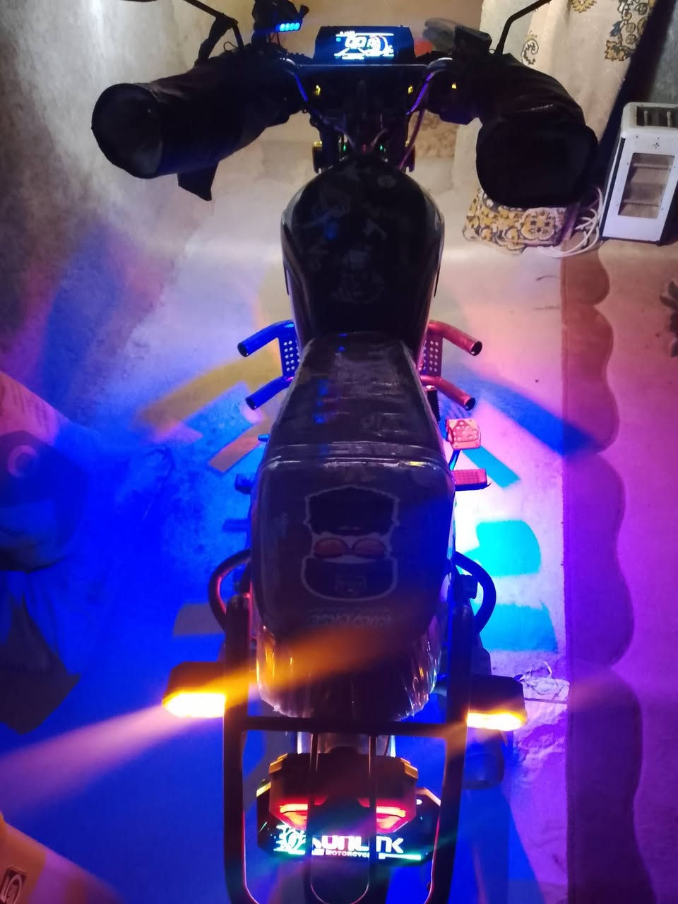 السلام عليكم دراجه للبيع نظافه فول مكان القائم.       ***********
