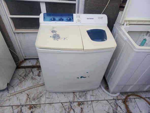 نضيفه جدا غسل وتنشيف عالفحص السعر 85 الف مكانها حلة نادر مقابل محطة العرفان *********** يوجد توصيل داخل الحلة فقط 10 الف
