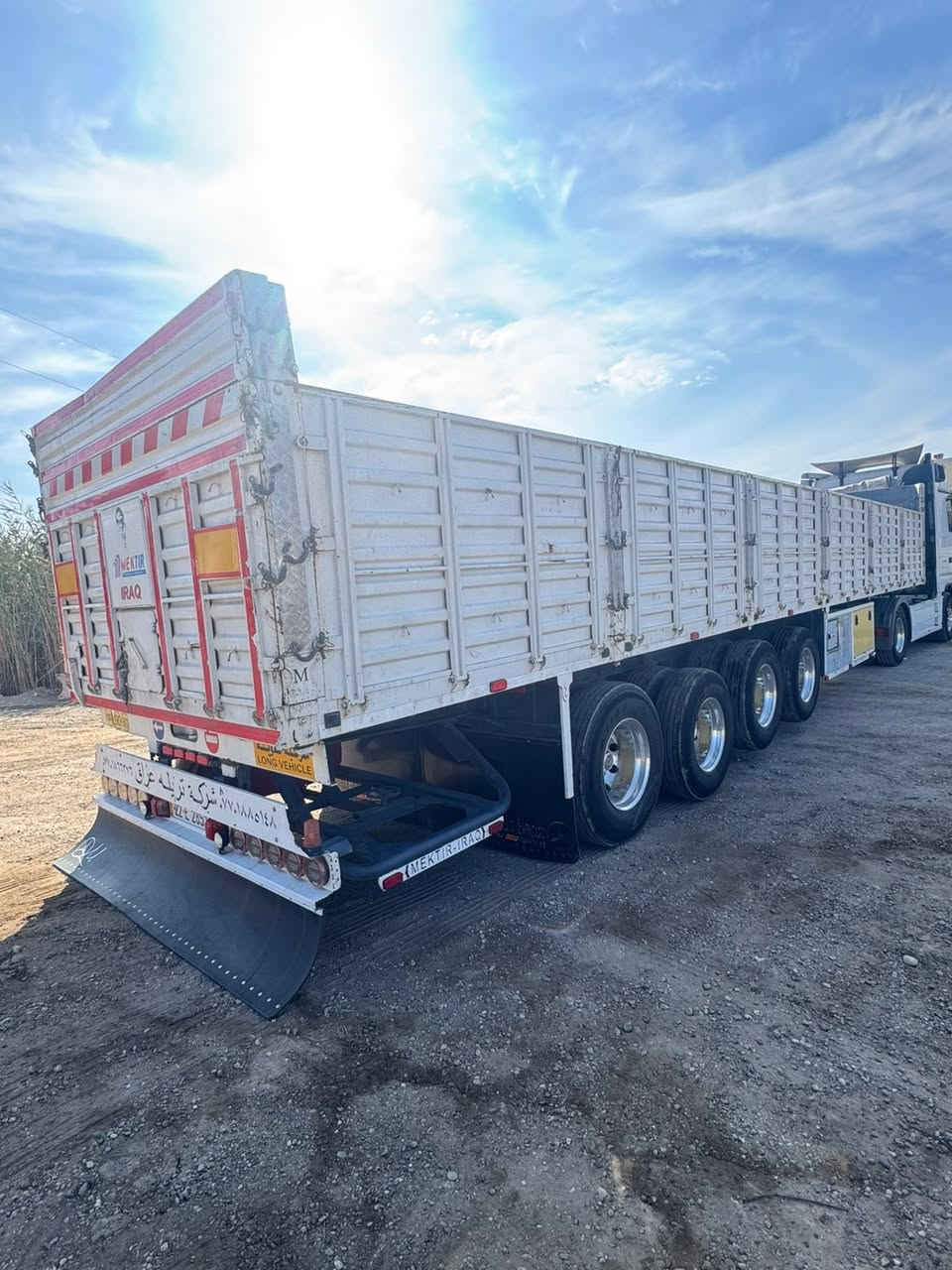 للبيع بودي شركة تريله عراق تخم تاير تخم ويل كب 
تفاصيل اتصل على رقم ***********
