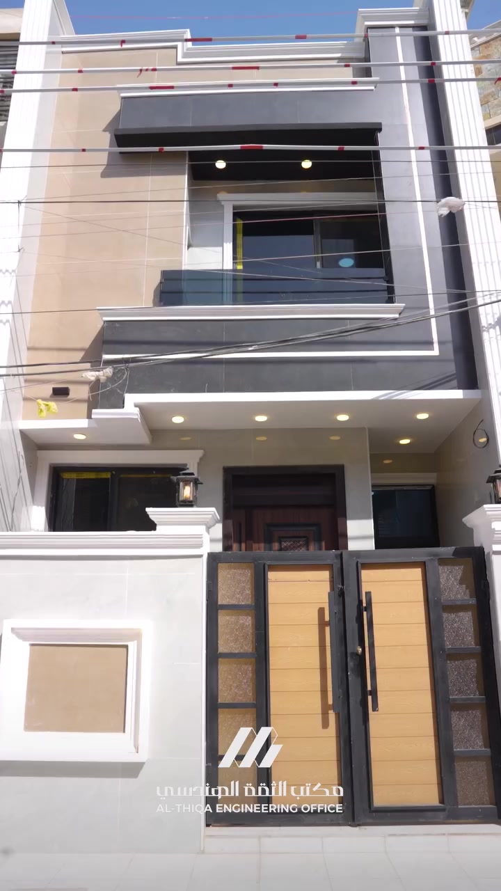 بيت للبيع بتصميم حديث و شغل درجة اولى جاهز للسكن 🏠 

مساحة 100 م 
واجهه 5 | نزال 20

📍الموقع :- بغداد - حي الجهاد - الحمدانية

تفاصيل البيت ⬇️

➖ الداخل 4 غرف نوم واسعة.
➖ صالة الاستقبال.
➖ مطبخ مرتب.
➖ 3 حمام بنظام حديث.

التشطيبات والمواد ⬇️

➖ الواجهة تغليف بورسلين.
➖ الأرضية مرمر.
➖ الشبابيك ألمنيوم عازل بجودة ممتازة.
➖ ديكورات داخلية.
📌 للاستفسار و معاينة البيت ميدانياً

الاتصال على الارقام ابو يوسف *********** ➖ *********** 📞
ابو مهيمن *********** ➖ *********** 📞

#عقار #عقارات #عقارات_للبيع #عقاراتي #عقارات_العراق #العقارات 
#المقاولات_العامة #مقاولات #مقاولات_عامة #البناء #البيع #الشراء #الايجار #الايجارات
