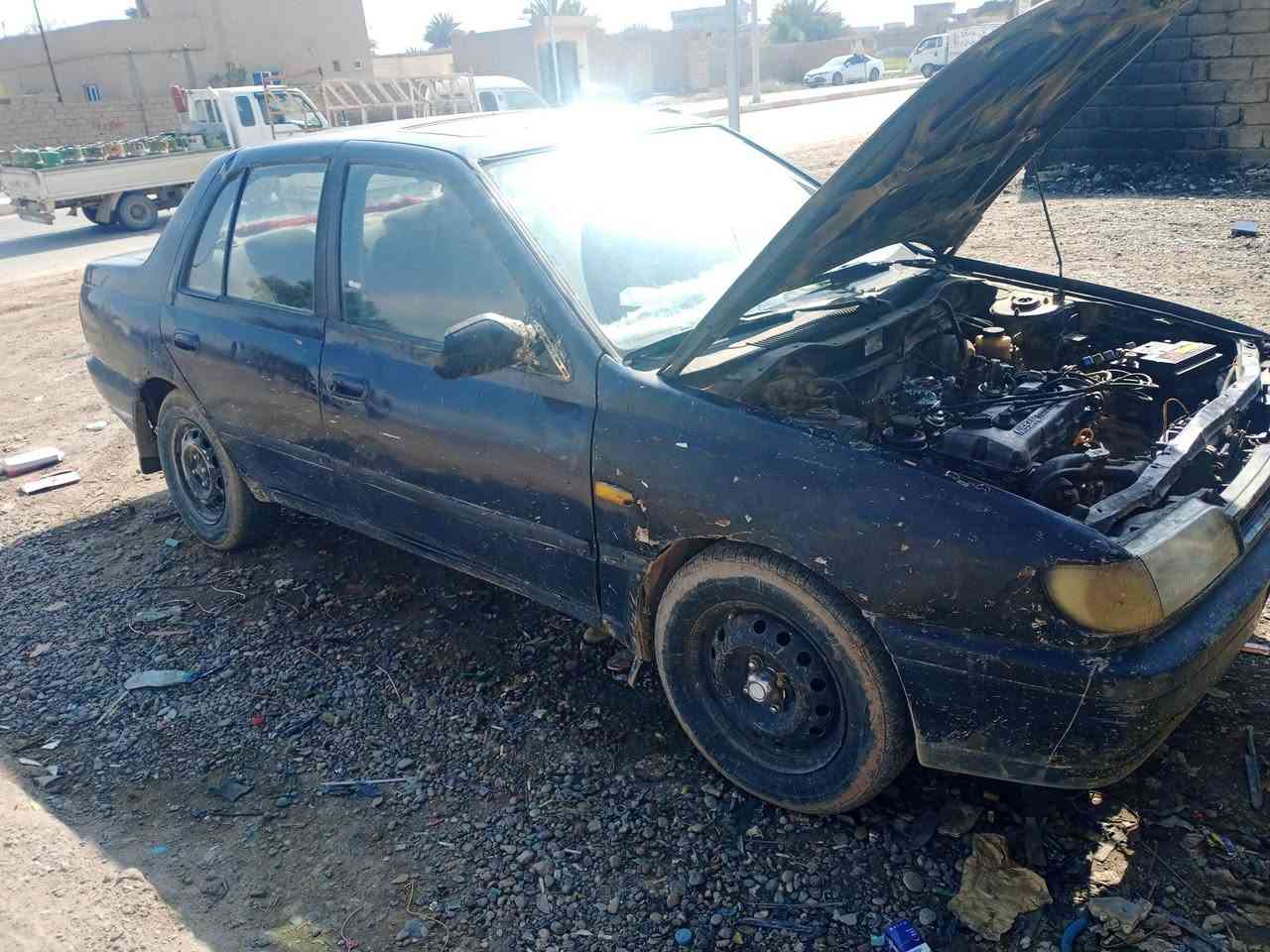 السلام عليكم للبيع نيسان صني موديل 91رقم نينوى فحص شرط التحويل والوكاله محرك 16كير عاد شرط كشر شوف العين الكهربائيات شغاله كلها جوم مسجل ما سحات الدبلات الورة طاكه السعر 15وبيها مجال رقم الهاتف ***********
