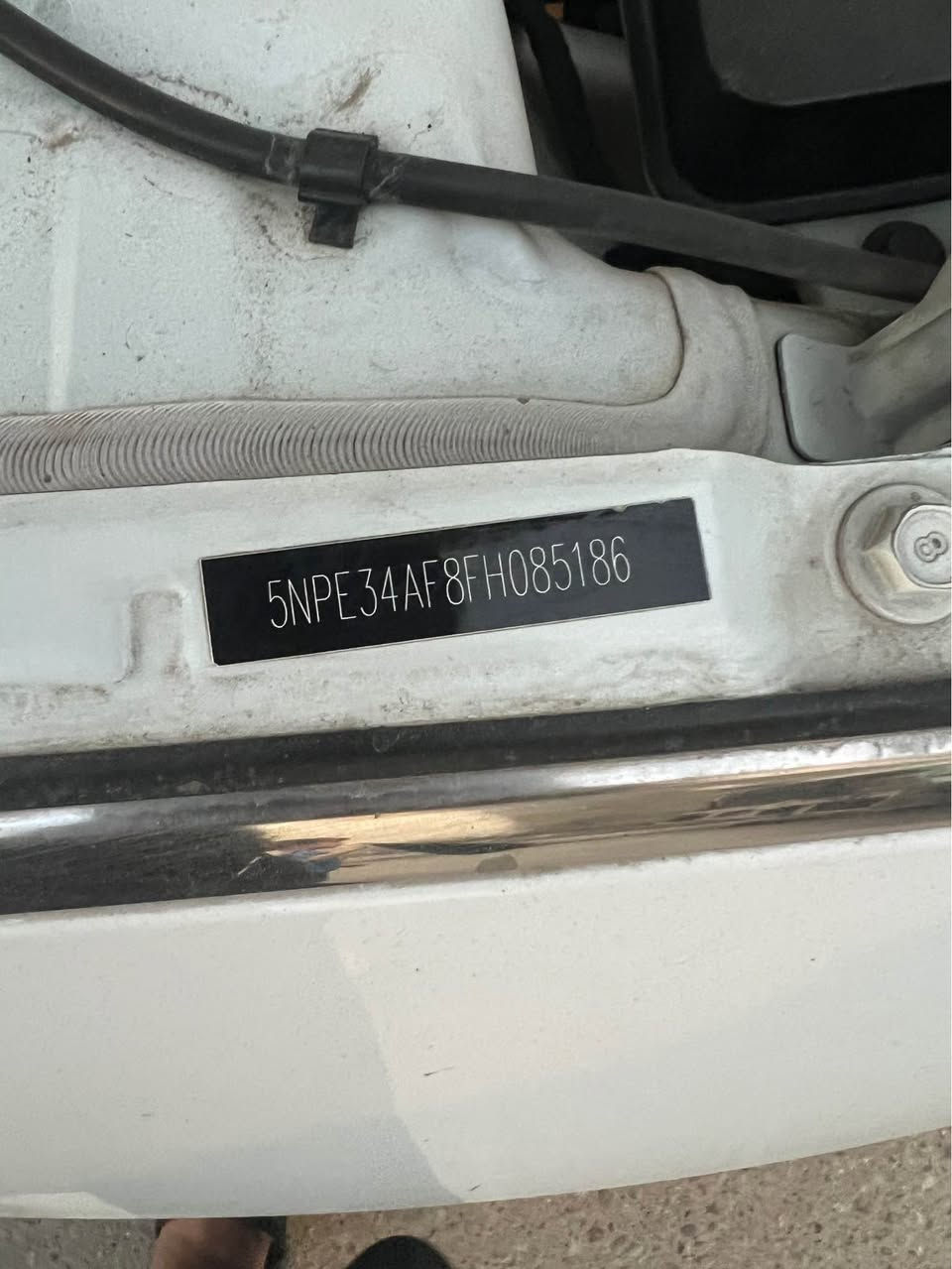 سوناته 2015 لمتد فول عده الفتحه كفاله عامه كفاله من دكت الجاكوج كفاله من البارد ومن الحادث
السياره بيها تشليع صبغ فقط وعلى وضعها ما صابغينها 
وارد امريكي طابه كلين بدون حادث ب اسمنه تحويل مباشر 

سياره جاهزه ربع ما تصرف عليها ترايها مال 25 
سياره مال جناي 
تخم تاير جديد كارتون 
باتري جديد 
تبريد ثلج 
مًواصفات فول عده الفتحه
رادار ونقط عمياء وحساسات 
كامره خلفيه 
سستم صوت انفنتي
تبريد قطعتين 
تدفئه وتبريد بالكشنان 
تدفئه بالستيرن 
كشنات كهرباء 
لد نهاري 
لايت زنون

سعرها 138 وبيها مجال للشراي 
الماتعجبه يعبر المنشور 
مكانها بصره القبله 
*********** البصرة, العراق
