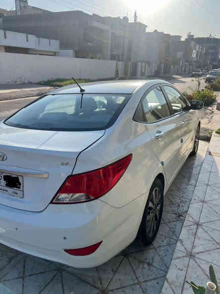 اكسنت 2016 خليجي بدون صبغ بيه رصعه وبارد موضح بالصوره وبدل. داعميه خلفيه السعر 120 ماشيه 85 الاتصال ***********
