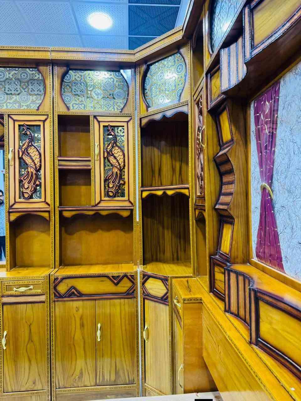 توجد غرفة نوم هودج جديده طك ستخدام جدا قليل متكونة من 6قطع السعر مليون و150 العنوان الرمانة الاستفسار علرقم ***********
