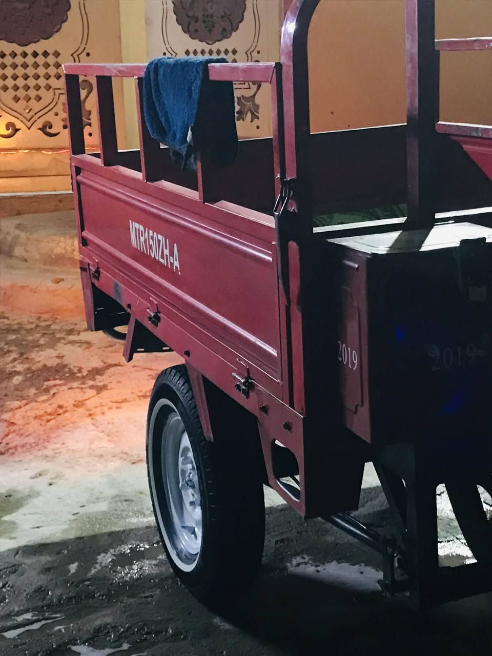 السلام عليكم ستوته للبيع مودل 9 مكينه أم الحاسبه تخم تاير جديد مكفوله نضافه 100%100 السعر مليون و٦٠٠وبيها مجال حك الجيه المكان نجف كوفه شارع المعمل الاستفسار ***********
