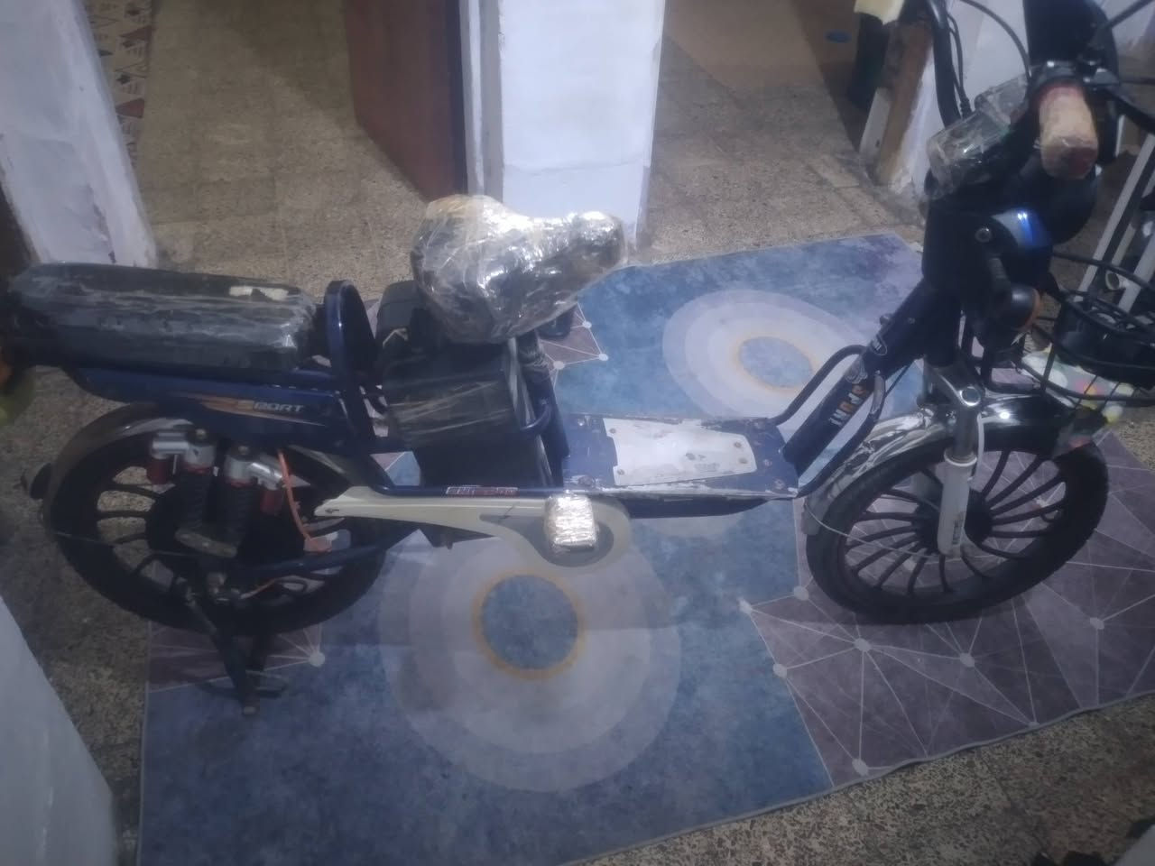 سلام عليكم
شباب موطور شحن للبيع  مابيه اي نقص  مثل ماواضح بلصوره لسعر 250
تصال ع رقم ***********  موجود واتساب
