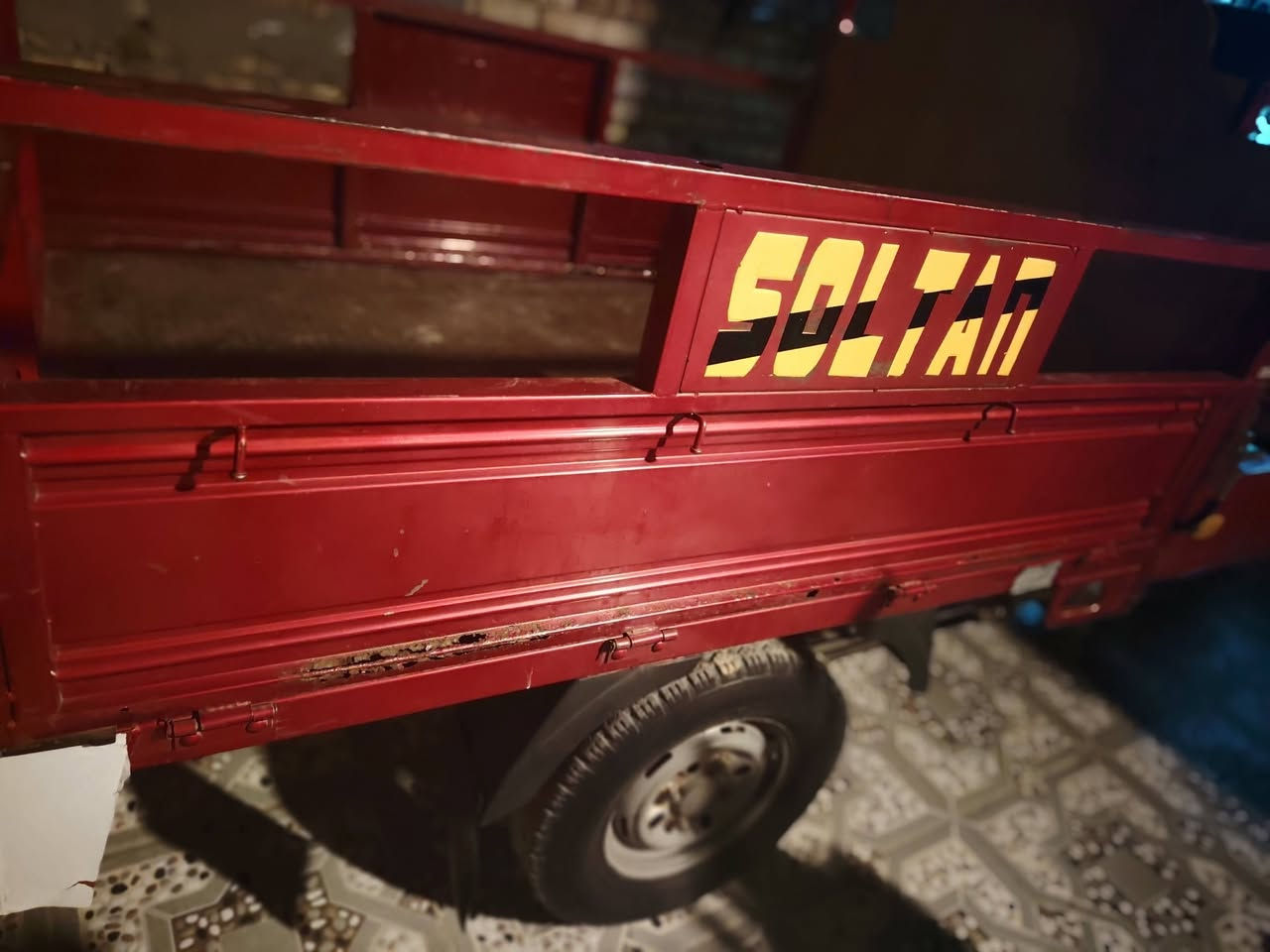 سلام عليكم صفاحيات للبيع بيهن خياسات لسعر خاص ***********
